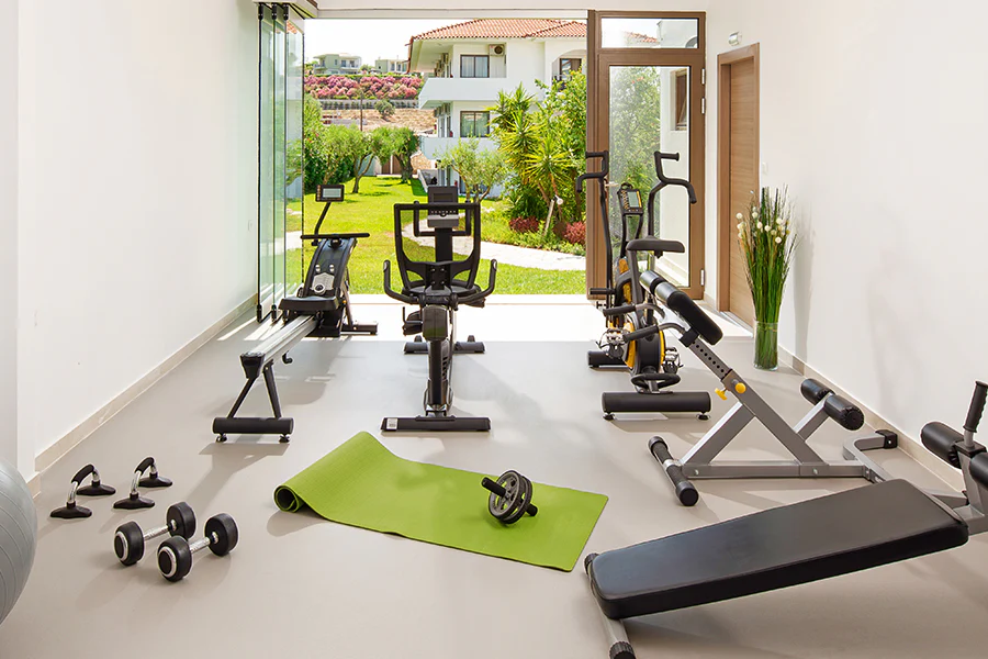 10 Must-Have Items for Your Home Gym Setup